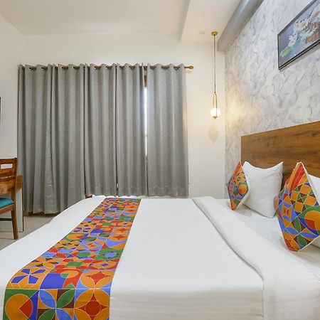 Fabhotel New Journey Hospitality Γκουργκάον Εξωτερικό φωτογραφία